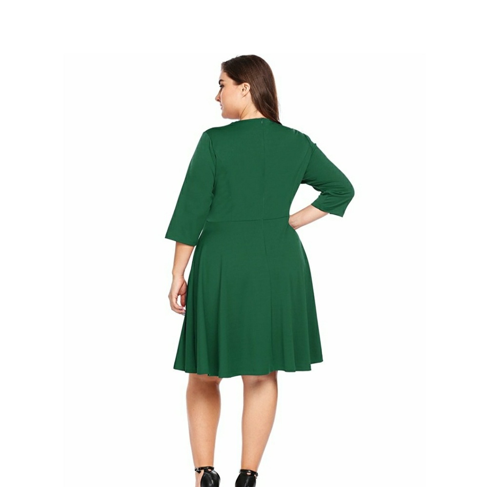 🌱Plus Size Green Skater Dress - Picture 3 of 7